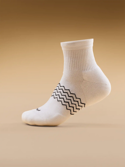 Essential Quarter Sock | Polka Dots